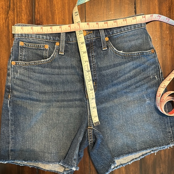 MADEWELL Women's High-Rise Denim Shorts Raw Hem Size 26 - Picture 10 of 11